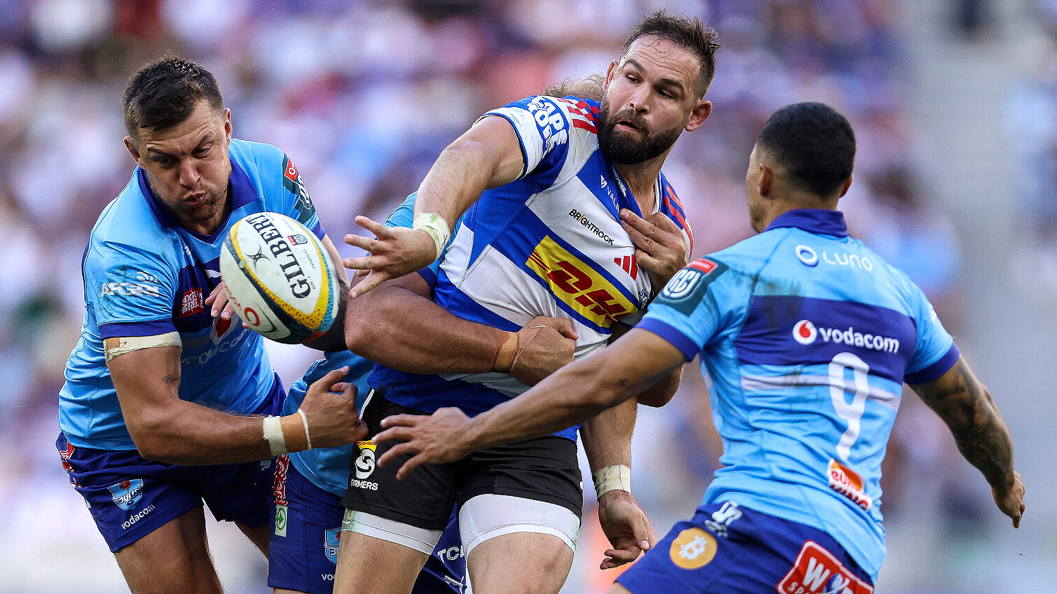 Cobus-Reinach-off-load-Stormers-v-Bulls